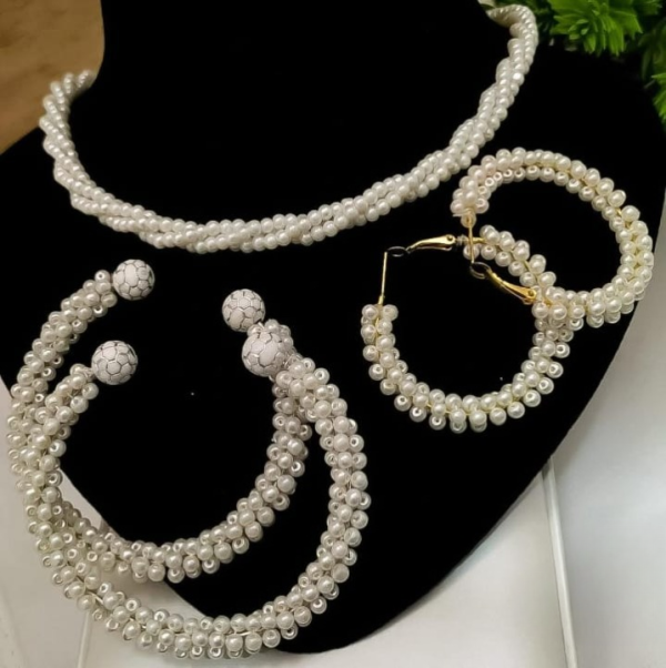 Jewelry Set ,kangan, Mala & Earrings Pearl Set